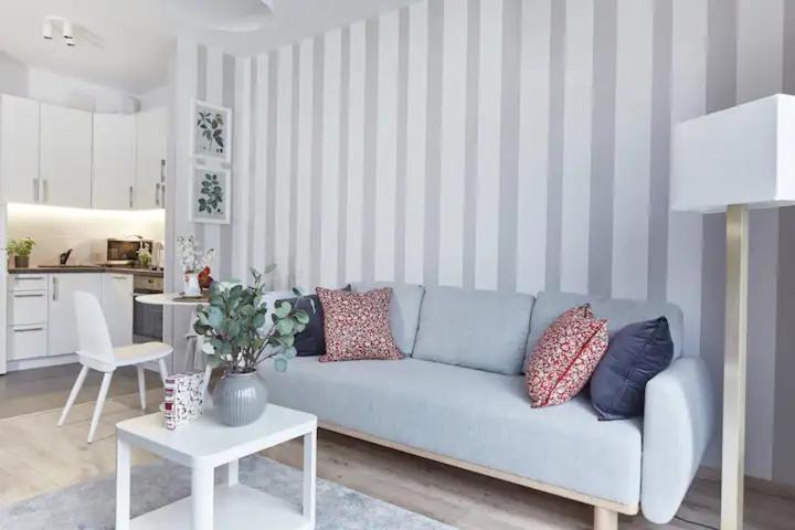 P&O Serviced Apartments Siedmiogrodzka III Варшава Екстер'єр фото