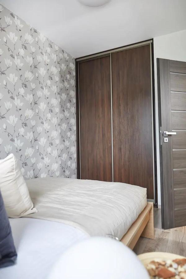 P&O Serviced Apartments Siedmiogrodzka III Варшава Екстер'єр фото