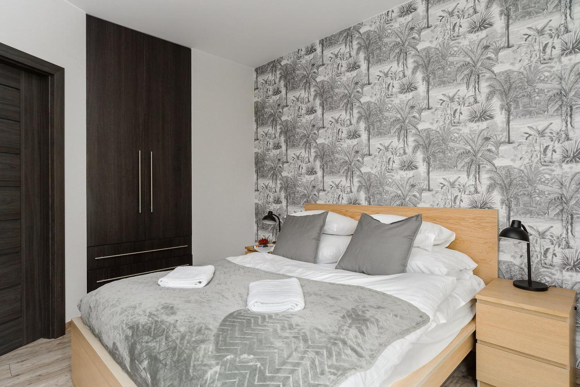 P&O Serviced Apartments Siedmiogrodzka III Варшава Екстер'єр фото
